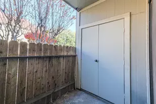 8100 Cambridge St, Houston, TX 77054 - Photo 14