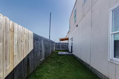 8622 Torcello Street, Houston, TX 77031 - Photo 6