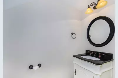 158 N Magnolia Pond Place #158E, The Woodlands, TX 77381 - Photo 12