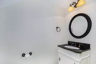 158 N Magnolia Pond Pl, The Woodlands, TX 77381 - Photo 12