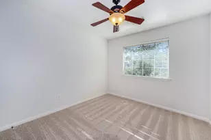 158 N Magnolia Pond Pl, The Woodlands, TX 77381 - Photo 18