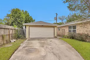 14806 Dogwood Tree St, Houston, TX 77060 - Photo 44