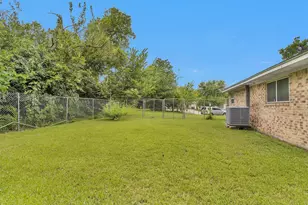 14806 Dogwood Tree St, Houston, TX 77060 - Photo 42