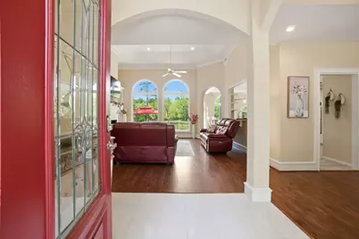 39 Wedgewood Boulevard, Conroe, TX 77304 - Photo 2