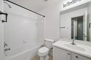 341 Capella Oaks Ln, Dickinson, TX 77539 - Photo 10