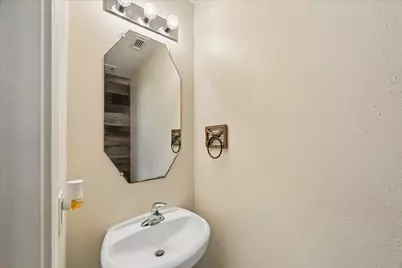 341 Capella Oaks Lane, Dickinson, TX 77539 - Photo 4