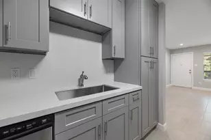 2350 Bering Dr, Houston, TX 77057 - Photo 12