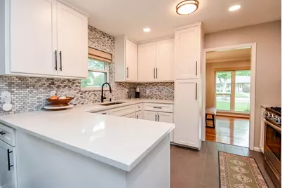5727 Arboles Drive, Houston, TX 77035 - Photo 12