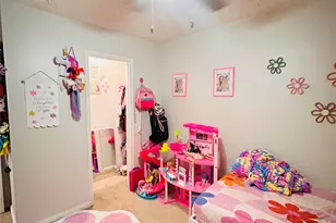 2 Travis Ct, Angleton, TX 77515 - Photo 10