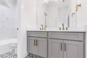 409 Alvia Run Ln, Houston, TX 77018 - Photo 26