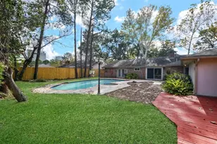 10706 Inwood Dr, Houston, TX 77042 - Photo 30