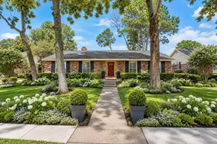 10706 Inwood Dr, Houston, TX 77042 - Photo 1