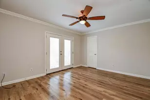 10706 Inwood Dr, Houston, TX 77042 - Photo 20