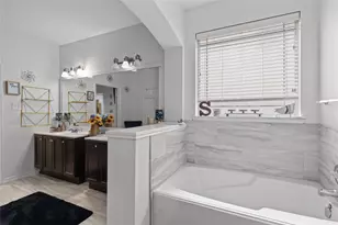 10902 Spruce Dr N, La Porte, TX 77571 - Photo 14