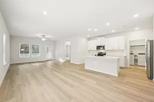 5721 Adamite Wy, Houston, TX 77048 - Photo 2