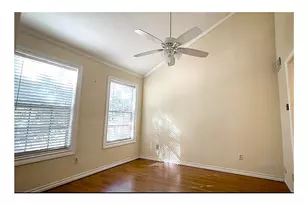 11710 Southlake Dr, Houston, TX 77077 - Photo 14