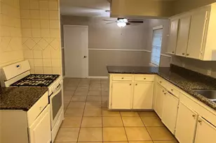 11215 Mayfield Rd, Houston, TX 77043 - Photo 6