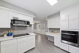 15106 Parkville Dr, Houston, TX 77068 - Photo 12