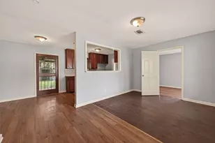 10506 Buffum St, Houston, TX 77051 - Photo 6