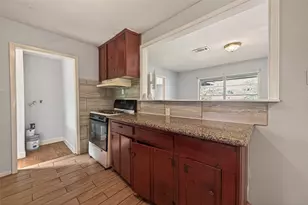10506 Buffum St, Houston, TX 77051 - Photo 8