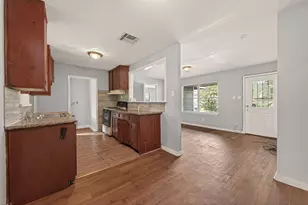 10506 Buffum St, Houston, TX 77051 - Photo 12