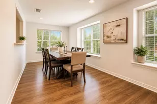 211 Shenandoah Dr, Shenandoah, TX 77381 - Photo 4