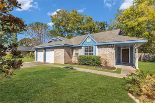 13707 Eastbourne Dr, Houston, TX 77034 - Photo 2