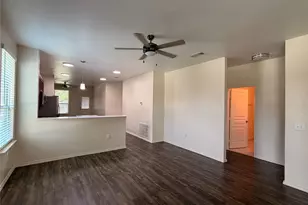 4622 Champions Landing Dr, Houston, TX 77069 - Photo 2
