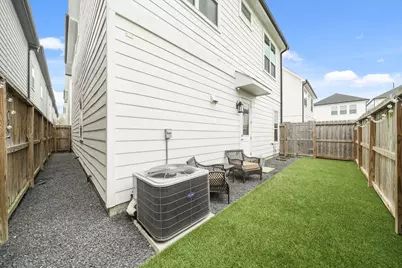 4466 W Tidwell Road, Houston, TX 77091 - Photo 40