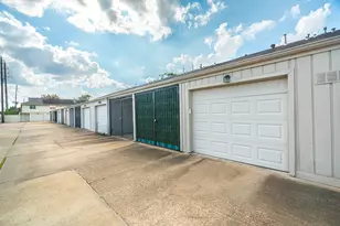 6339 Del Monte Dr SW, Houston, TX 77057 - Photo 26