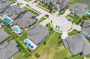13330 Arbor Villa Ln, Houston, TX 77044 - Photo 2