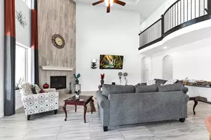13330 Arbor Villa Ln, Houston, TX 77044 - Photo 8