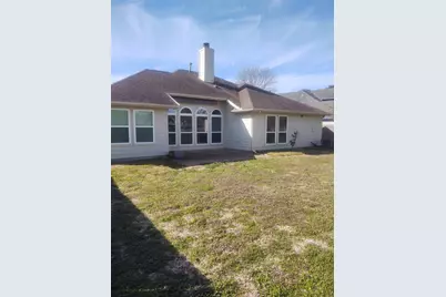 204 Wood Hollow Drive, League City, TX 77573 - Photo 2