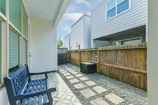 8816 Hollywood Garden Ln, Houston, TX 77080 - Photo 32