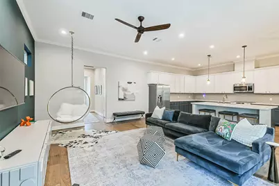8816 Hollywood Garden Lane, Houston, TX 77080 - Photo 6