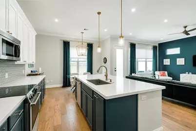 8816 Hollywood Garden Lane, Houston, TX 77080 - Photo 10