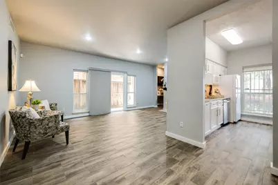1915 Augusta Drive #8, Houston, TX 77057 - Photo 14