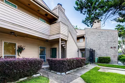 1915 Augusta Drive #8, Houston, TX 77057 - Photo 1