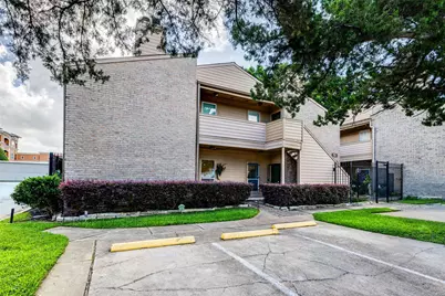 1915 Augusta Drive #8, Houston, TX 77057 - Photo 2