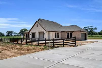 301 Seguin Drive, New Waverly, TX 77358 - Photo 2