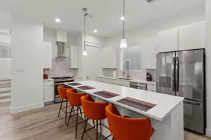 517 Schweikhardt St, Houston, TX 77020 - Photo 8