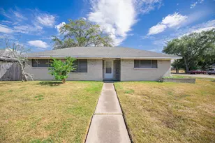 607 Yorkshire Ave, Pasadena, TX 77503 - Photo 1