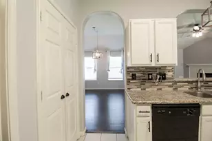 303 Burris Park Dr, Spring, TX 77373 - Photo 22
