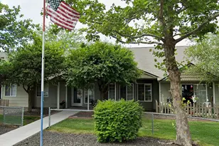 661 S Burke Ave, Connell, WA 99326 - Photo 2