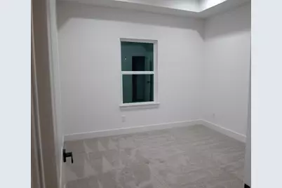 8805 Parkway Drive, Houston, TX 77088 - Photo 10