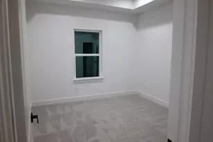 8805 Parkway Dr, Houston, TX 77088 - Photo 10