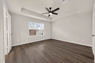 2114 Creole Crk Ln, Houston, TX 77090 - Photo 18
