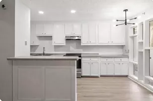 3502 Burlington St, Houston, TX 77006 - Photo 4