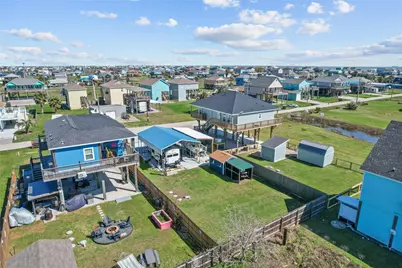 957 S Tinkle Lane, Crystal Beach, TX 77650 - Photo 6