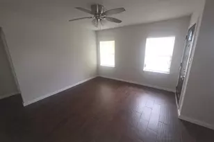 8755 Pattibob St, Houston, TX 77029 - Photo 4